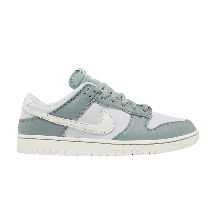 NIKE DUNK LOW MICA GREEN