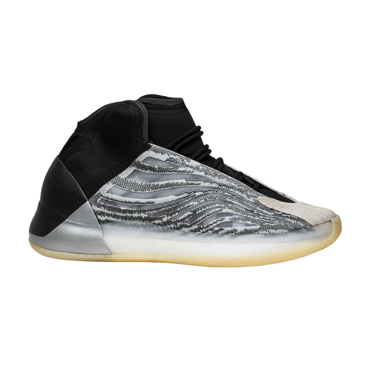 Adidas Yeezy Qntm Lifestyle Model