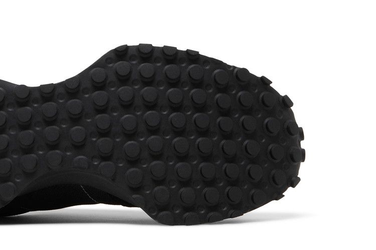 New Balance 327 Triple Black