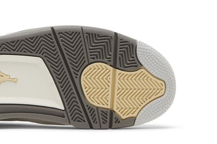 Air Jordan 4 SE Craft Photon Dust