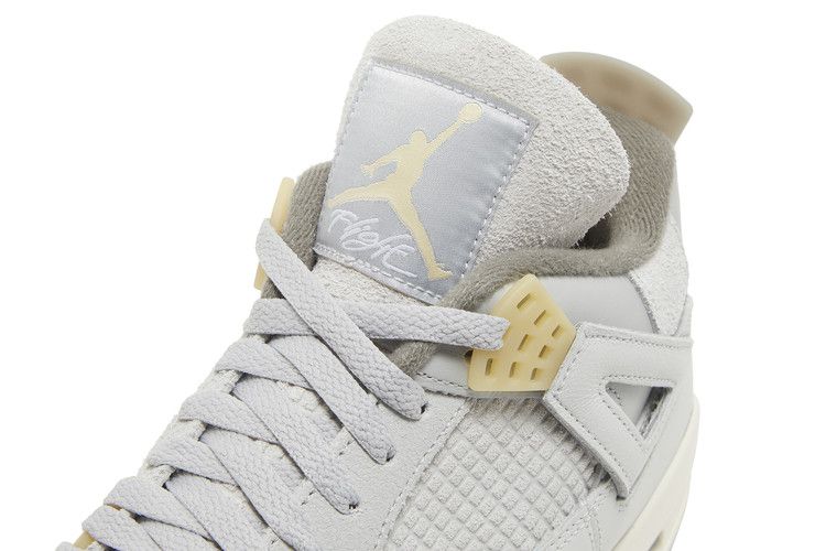 Air Jordan 4 SE Craft Photon Dust