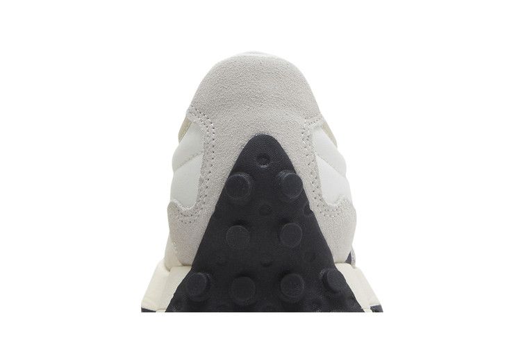 New Balance Wmns 327 'Sea Salt Black'