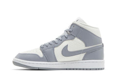 Wmns Air Jordan 1 Mid Stealth