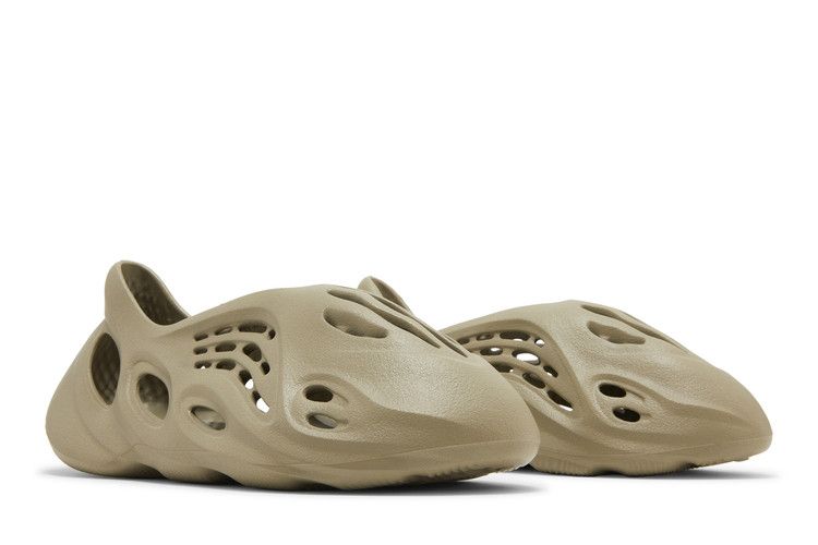 Yeezy Foam Runner Stone Salt