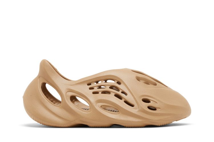 Yeezy Foam Runner Clay Taupe