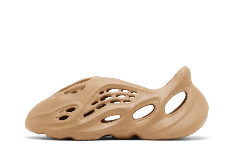 Yeezy Foam Runner Clay Taupe