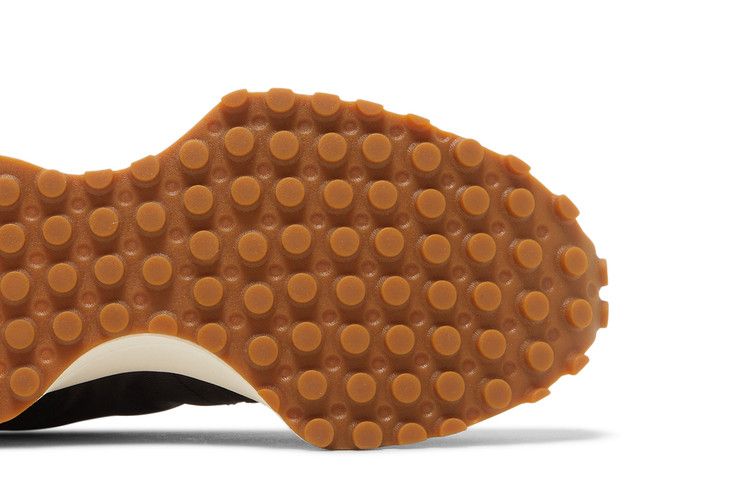 New Balance Wmns 327 'Black White Gum'