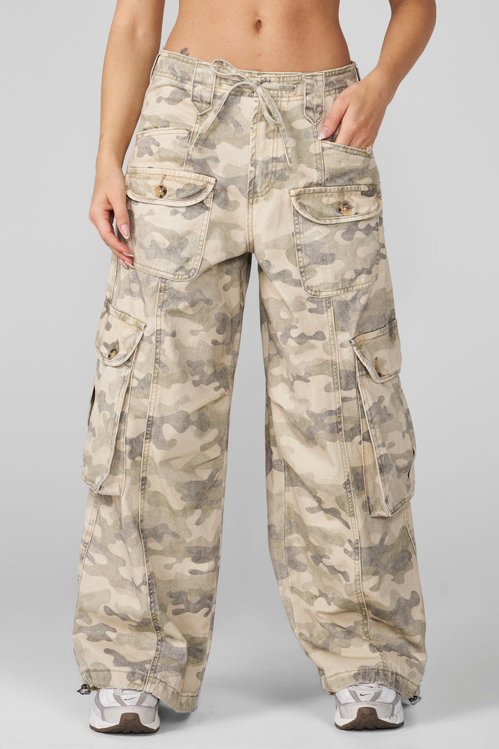 W2231 - Cargo Jean