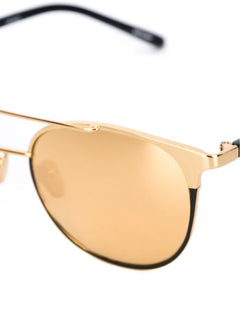 mirrored sunglasses