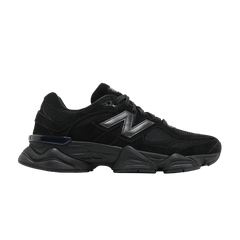 9060 Triple Black Suede