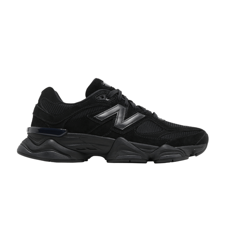 9060 Triple Black Suede