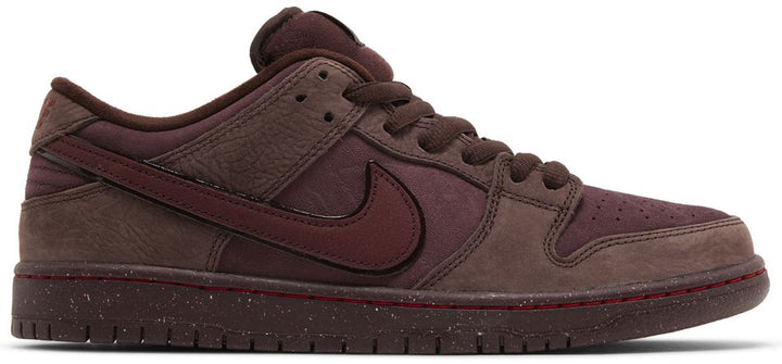 Nike Dunk Low SB City of Love - Burgundy Crush