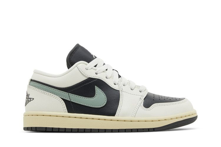 Jordan 1 Low Anthracite Jade Smoke
