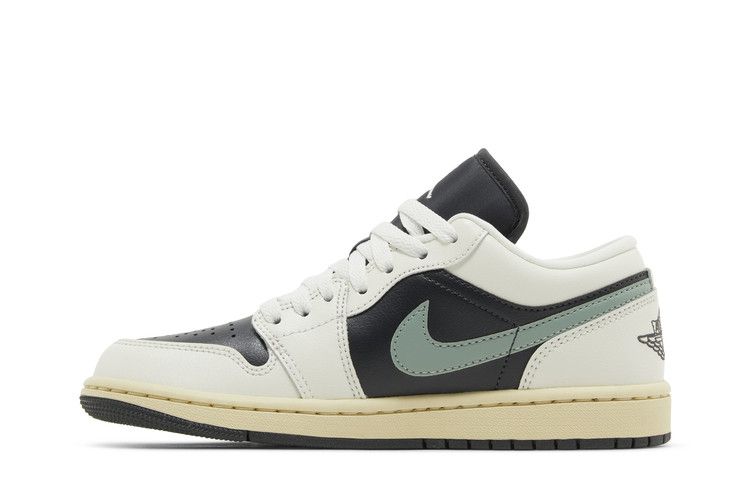 Jordan 1 Low Anthracite Jade Smoke