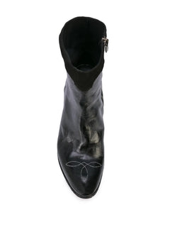 star-detail cowboy boots