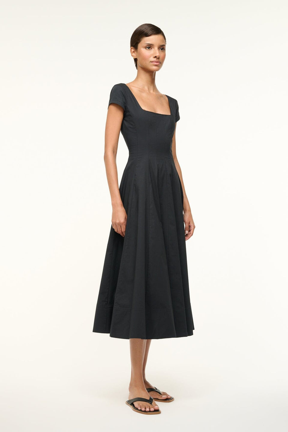 SHORT SLEEVE WELLS DRESS BLACK