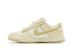 Wmns Dunk Low 'Muslin Team Gold'