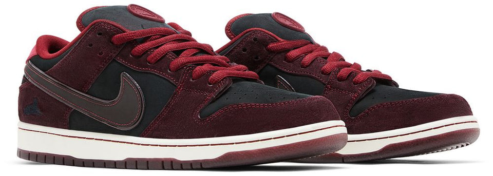 RIOT Skateshop x Dunk Low Pro SB QS Mahogany Dark Beetroot