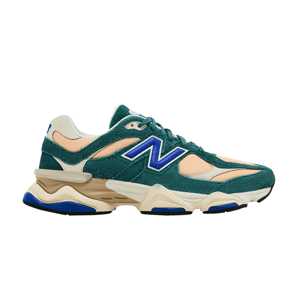 New Balance 9060 New Spruce Peach Blossom