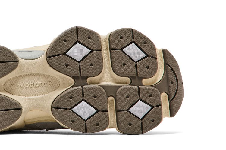 New Balance 9060 Pearl Grey Linen