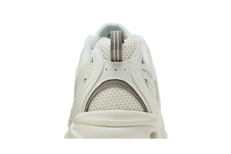 New Balance 530 Sea Salt Arid Stone