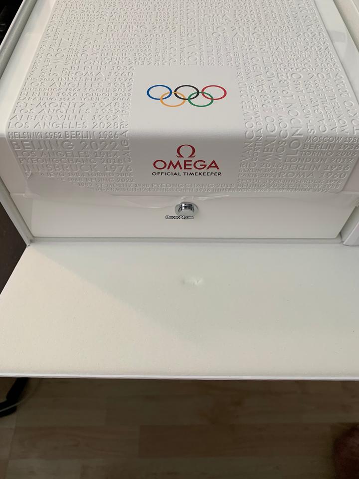 Omega Olympic Official Timekeeper Red Dial 522.32.40.20.01.004 LIMITED EDITION 39.5 mm