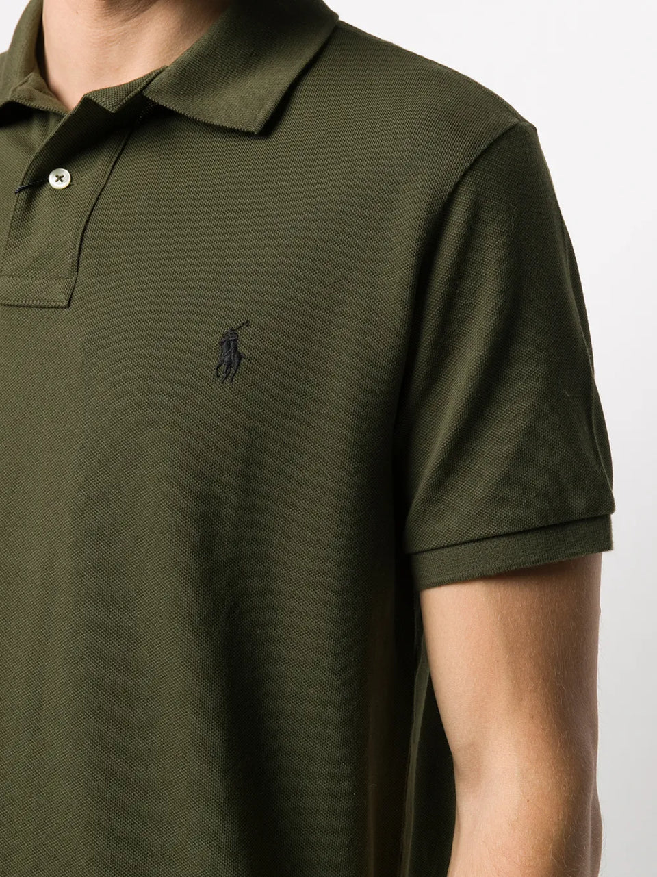 shortsleeved polo shirt
