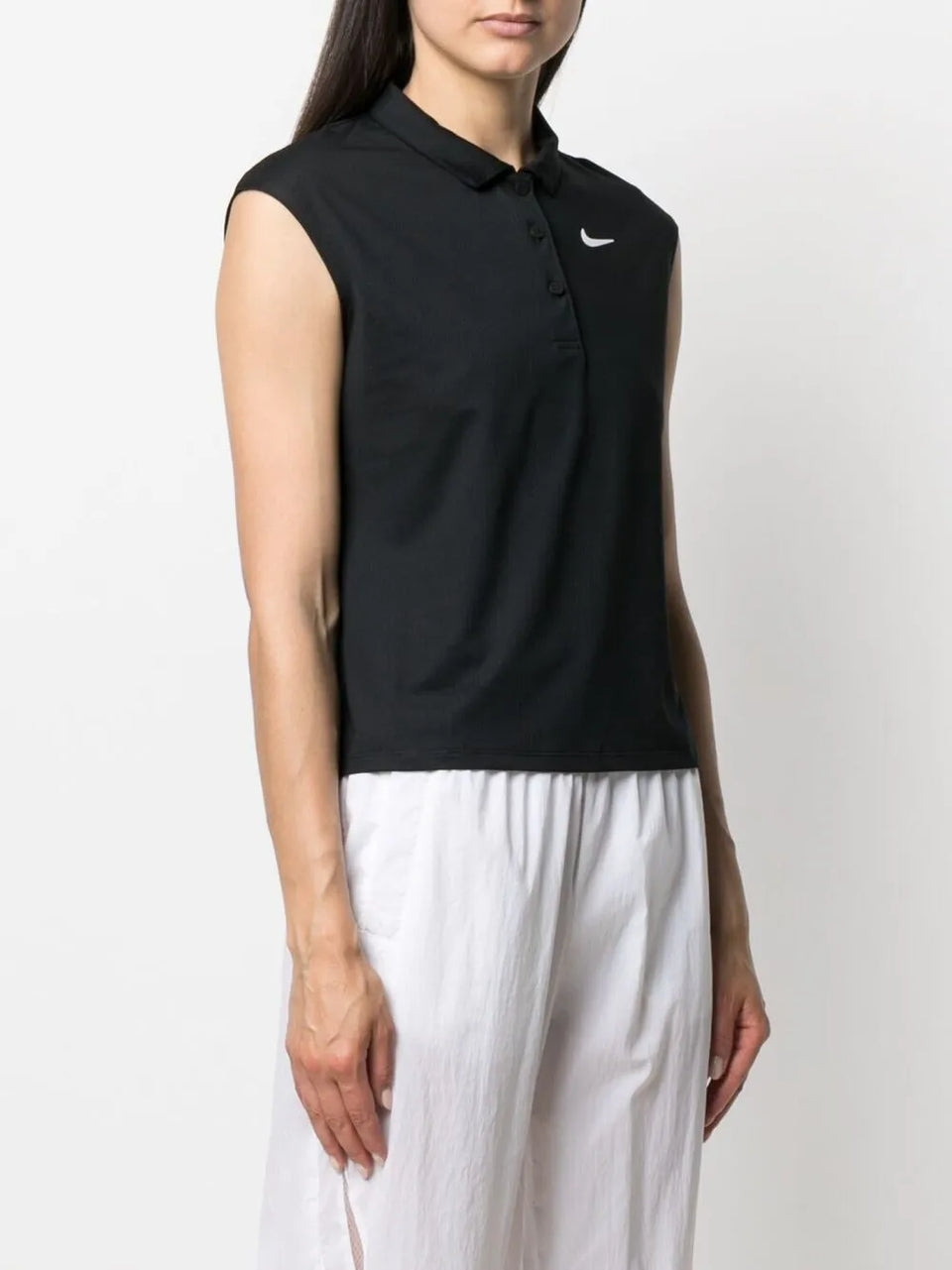 logo-detail polo top