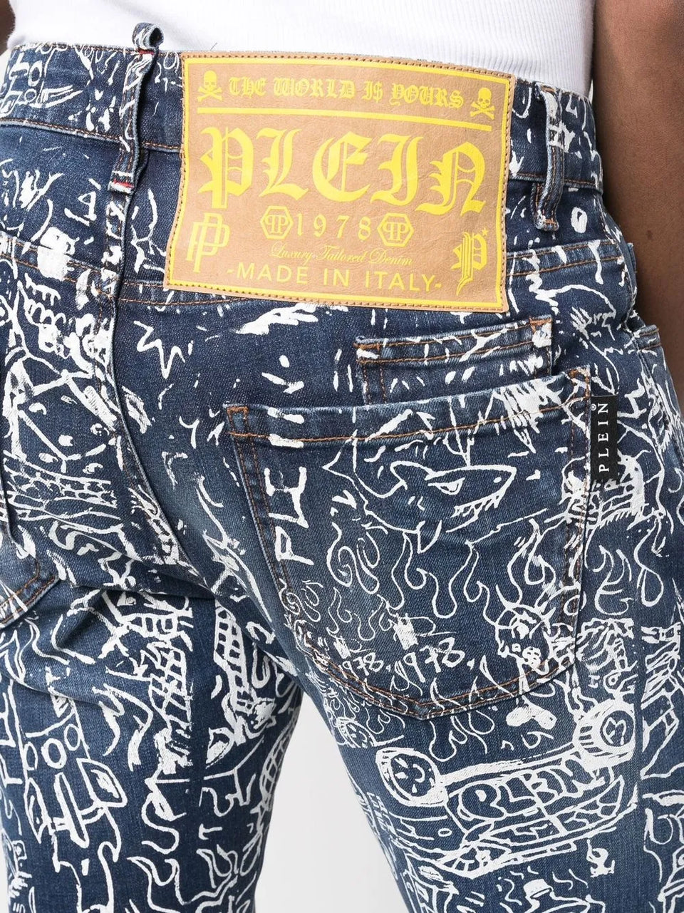 all-over graphic-print jeans