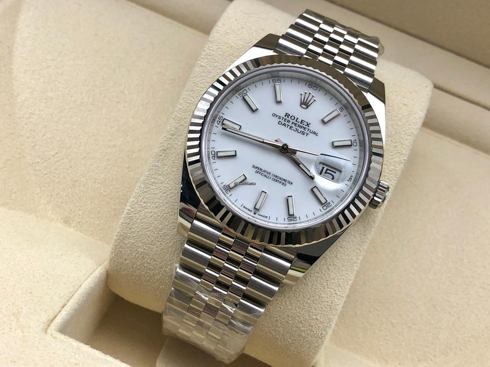 Rolex | Datejust | 126334-0010 | White gold | 41 mm | Steel | White | Automatic
