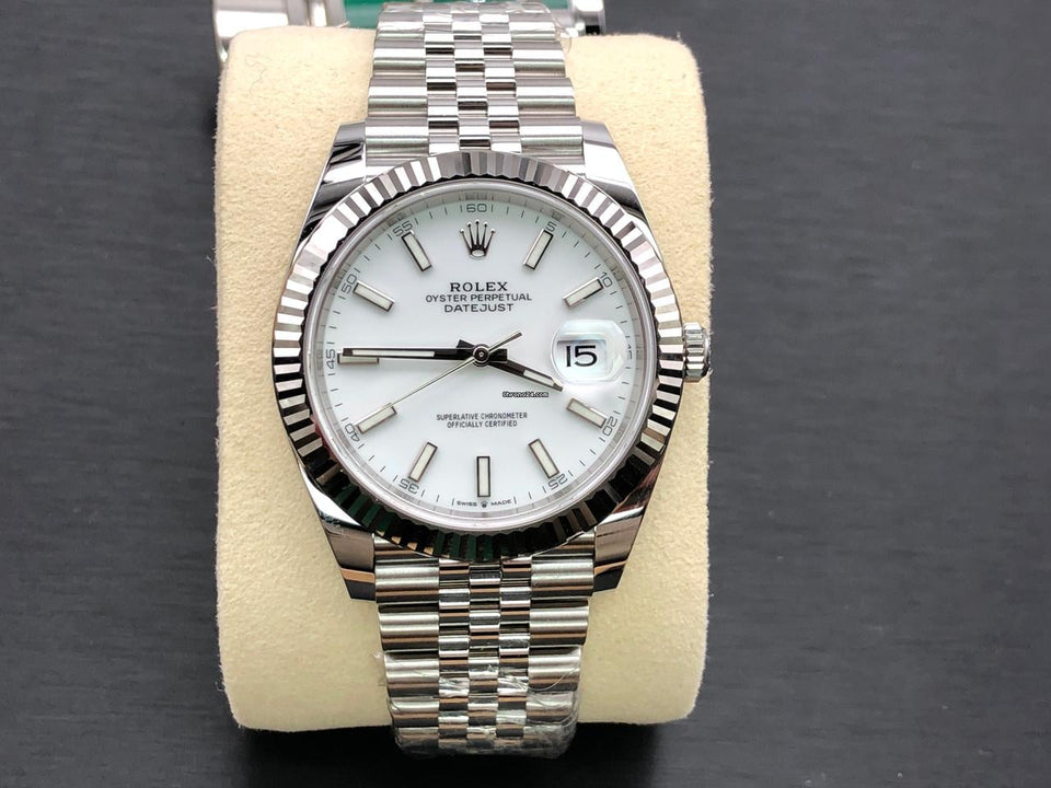 Rolex | Datejust | 126334-0010 | White gold | 41 mm | Steel | White | Automatic