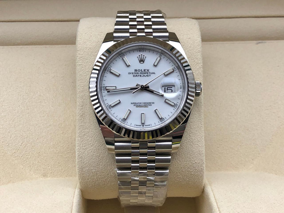 Rolex | Datejust | 126334-0010 | White gold | 41 mm | Steel | White | Automatic