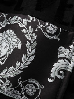 I Love Baroque bathrobe