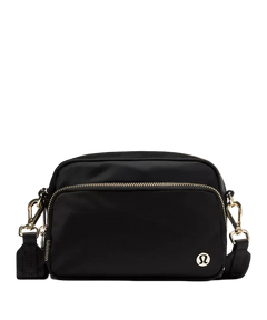 Lululemon Everywhere Crossbody Bag 2L Metal Hardwar Black/Golde