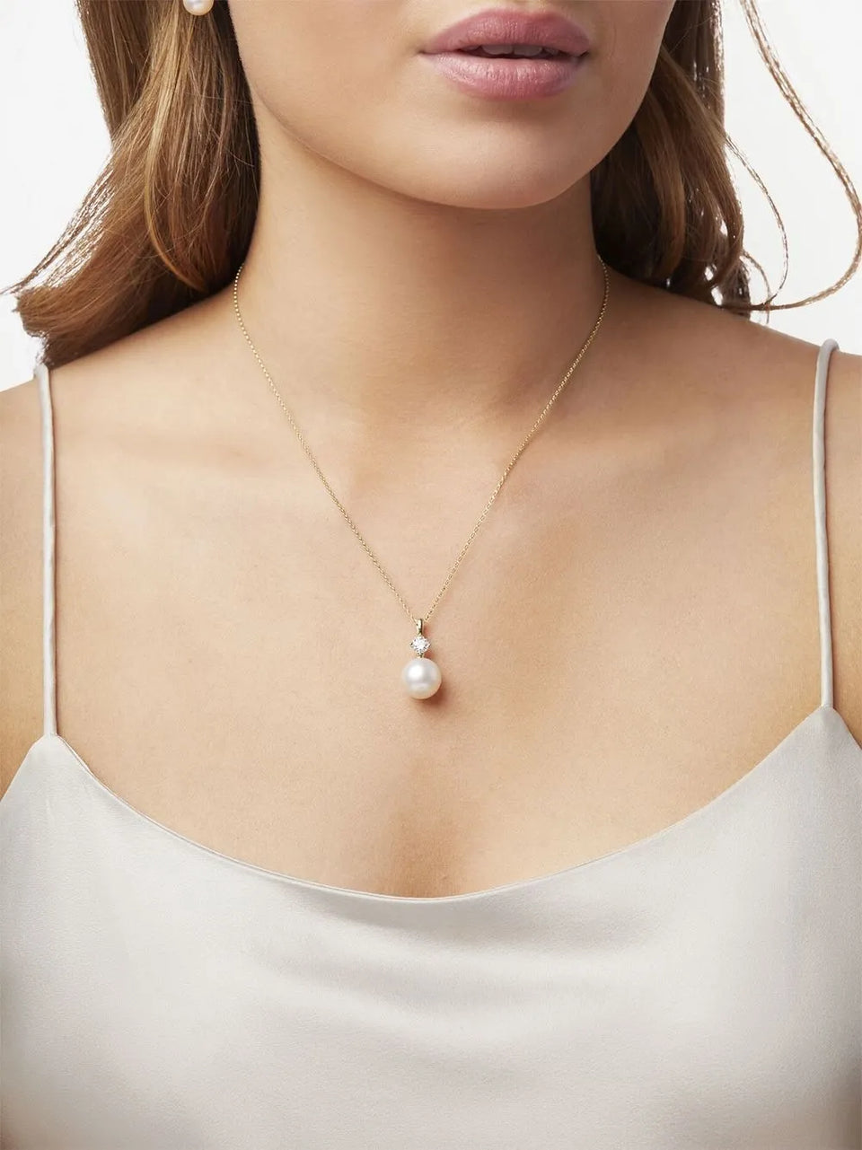 18kt yellow gold Classic pearl necklace