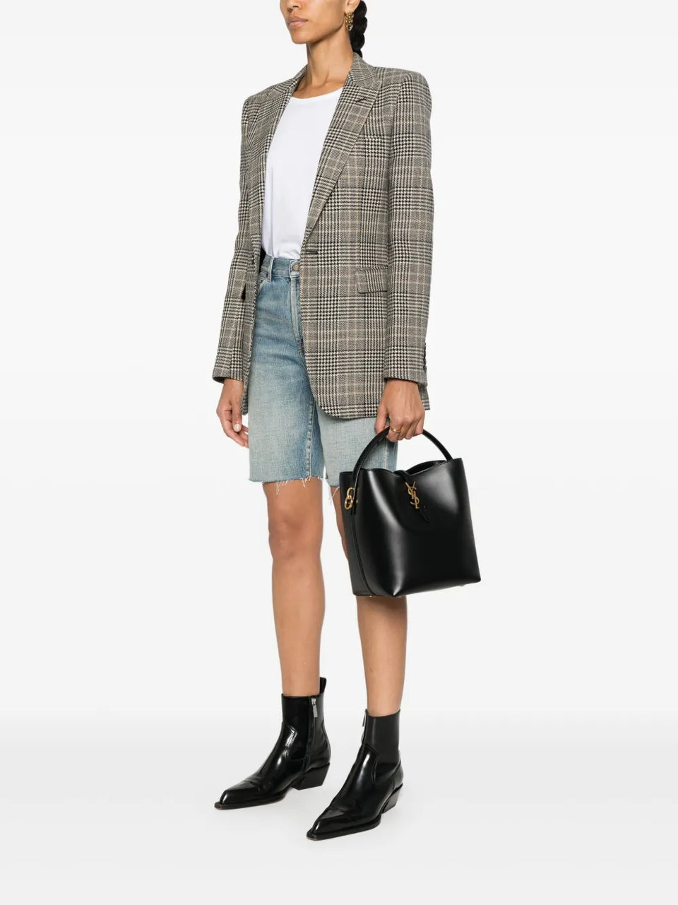 Le 37 leather bucket bag