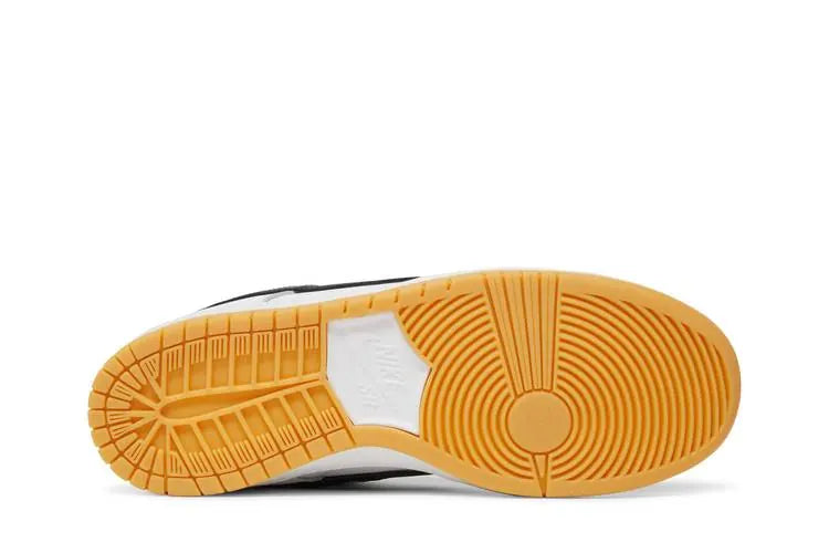 SB Dunk Low White Gum