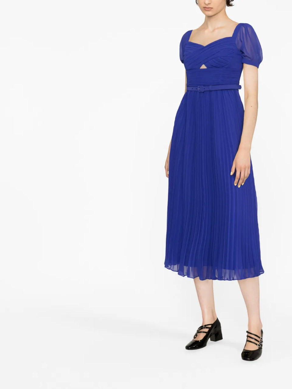sweetheart-neck dress