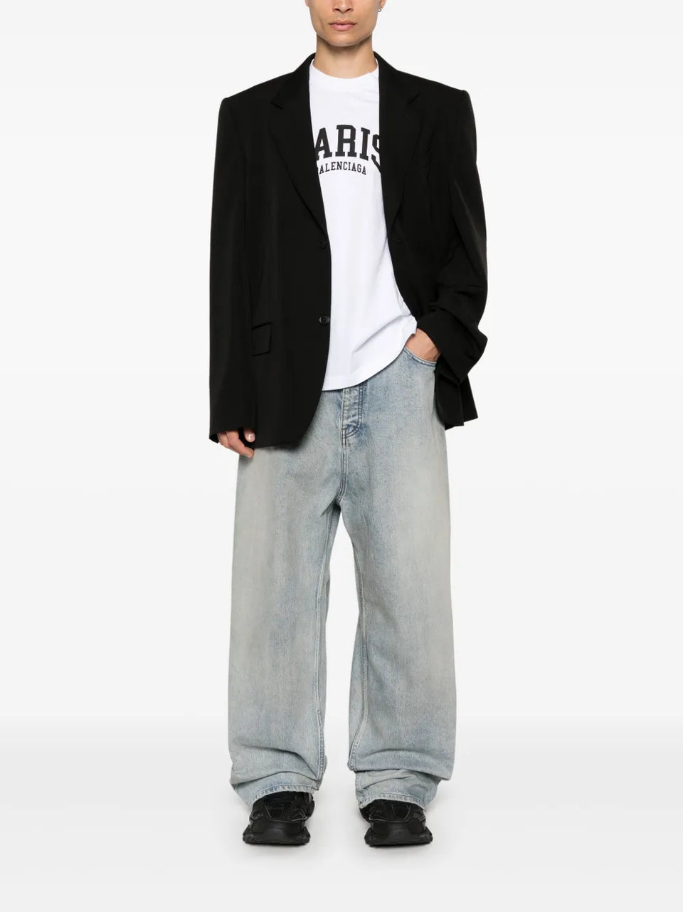 Baggy wide-leg jeans