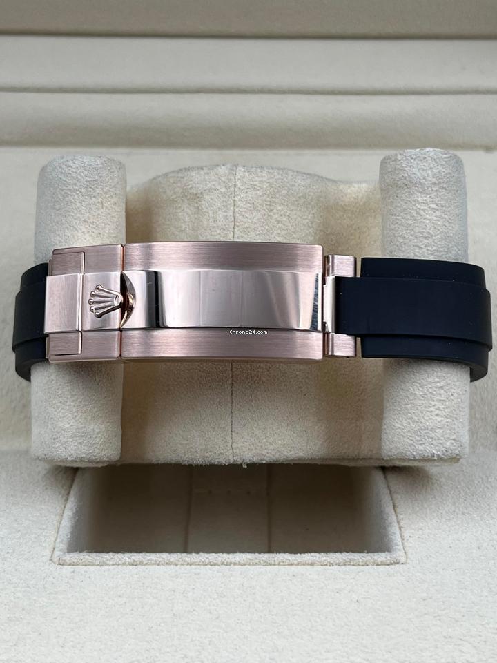 Rolex | Yacht-Master | 126655-0002 | Rose gold | 40 mm | Rubber | Black | Automatic