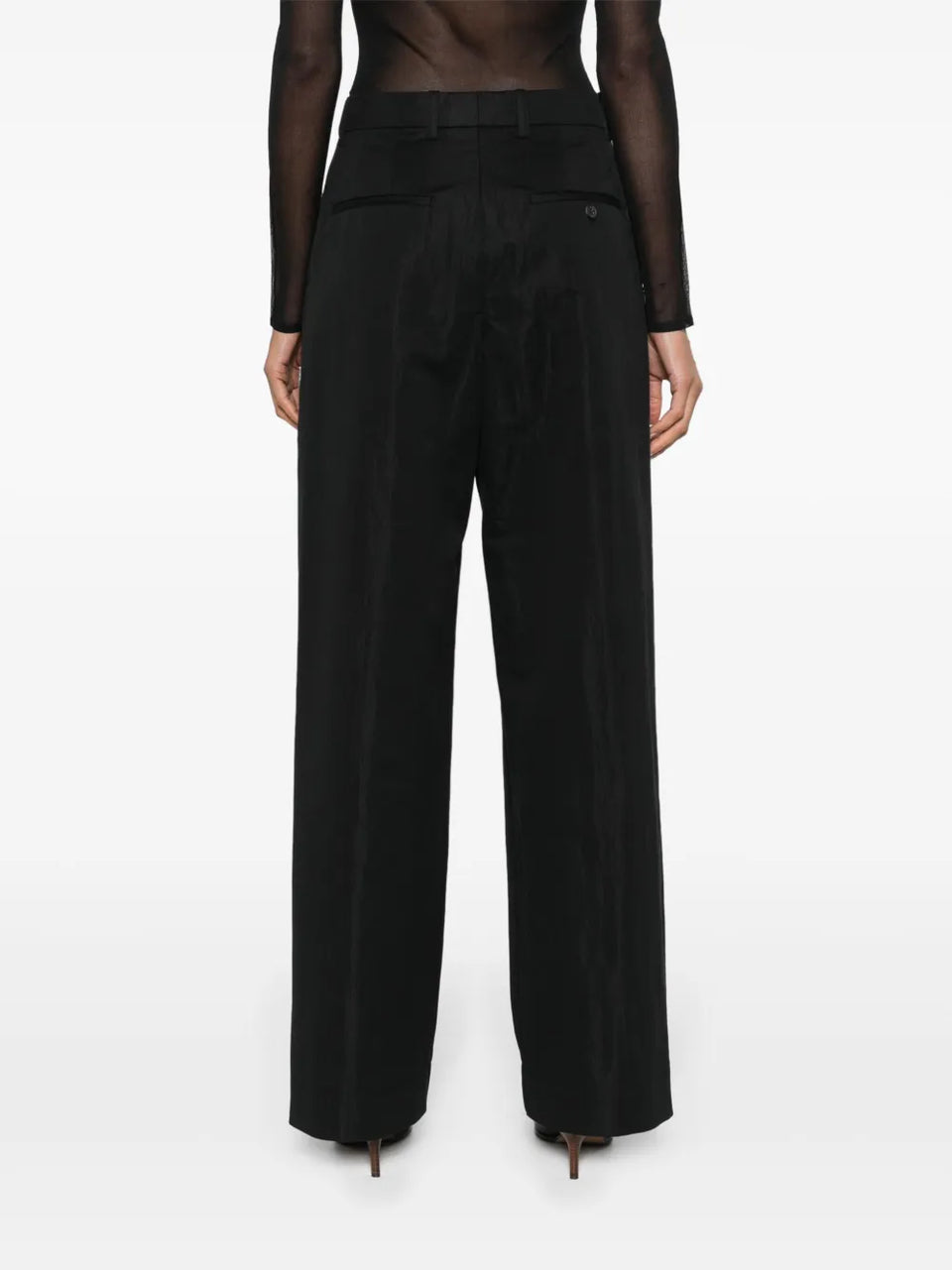 wide-leg tailored trousers