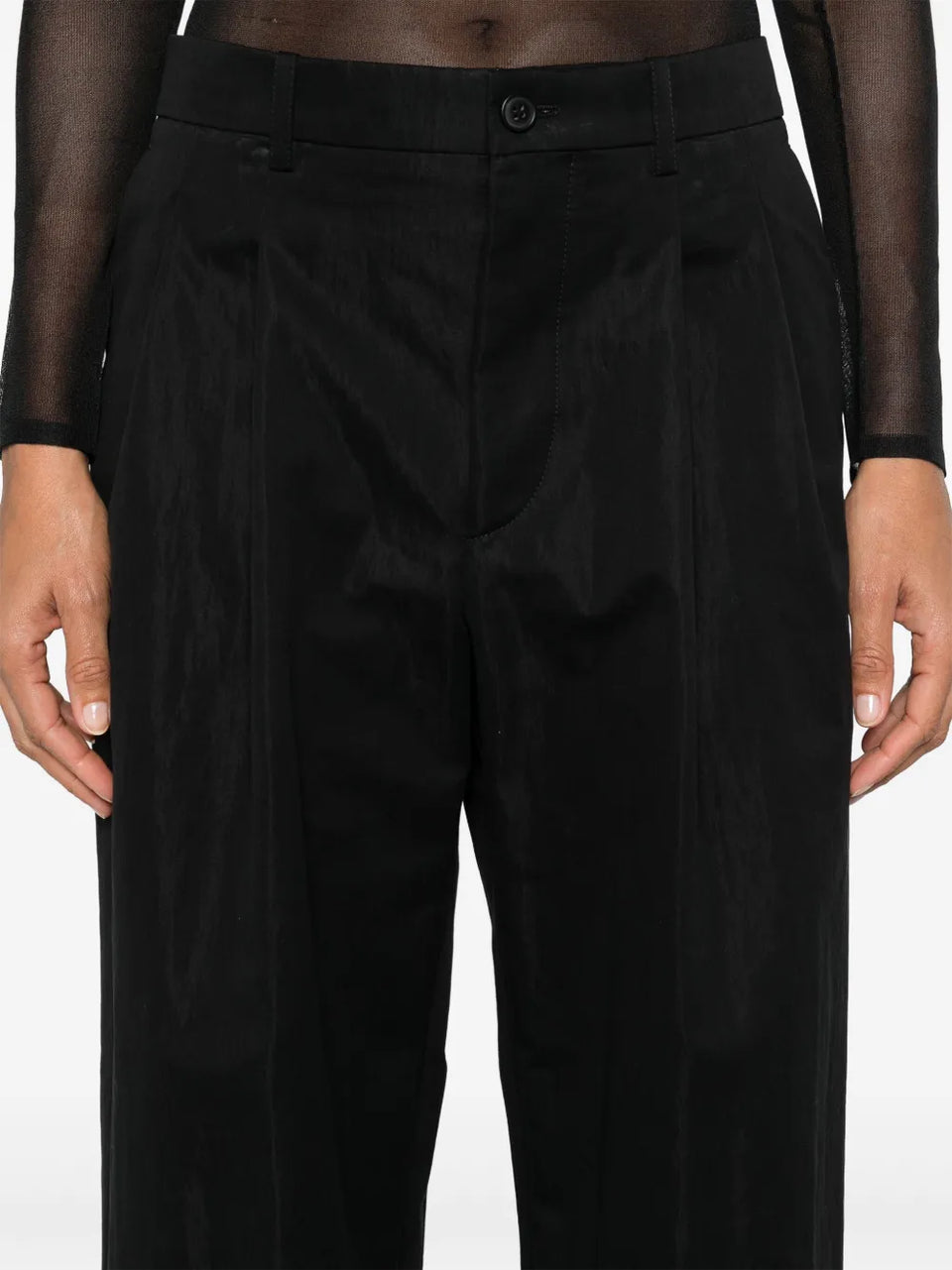 wide-leg tailored trousers