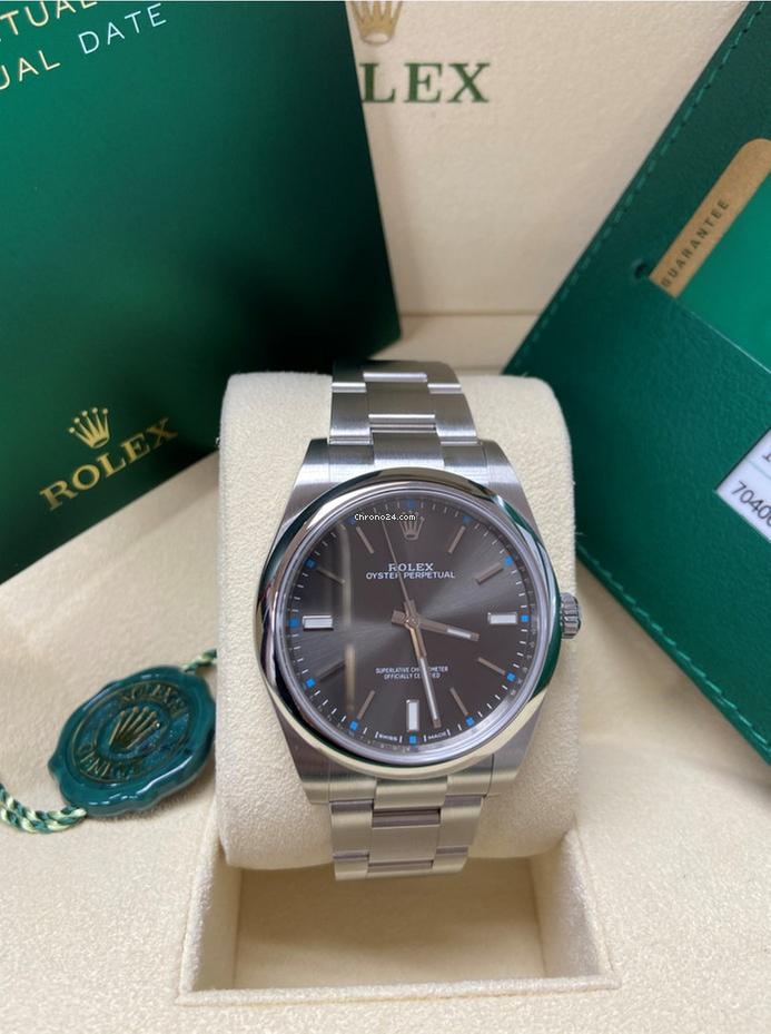 Rolex | Oyster Perpetual | 114300 | Steel | 39 mm | Steel | Silver | Automatic