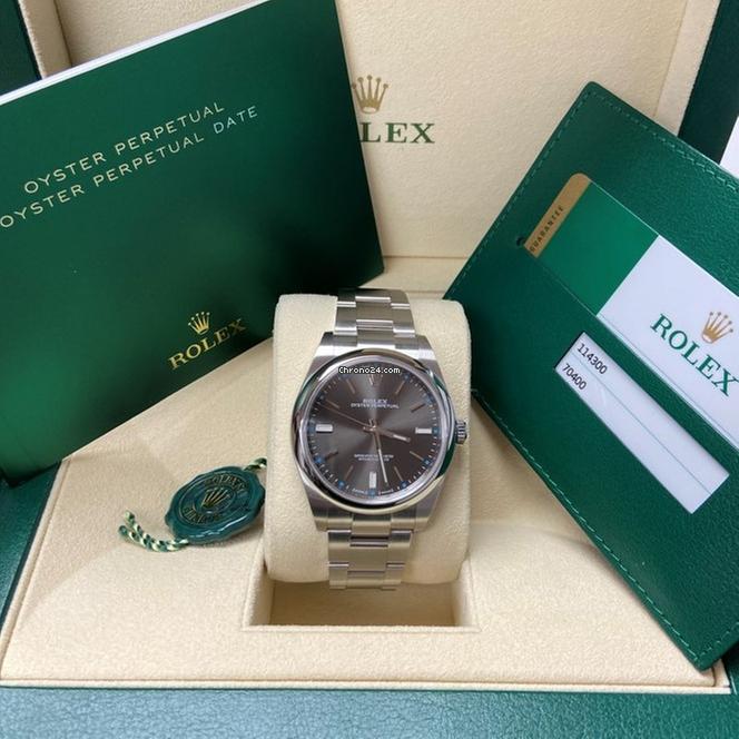 Rolex | Oyster Perpetual | 114300 | Steel | 39 mm | Steel | Silver | Automatic