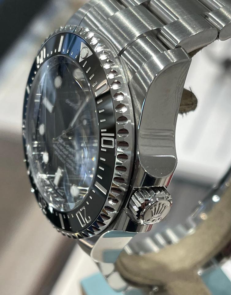 Rolex | Sea-Dweller | M126660-0001 | Steel | 44 mm | Steel | Black | Automatic