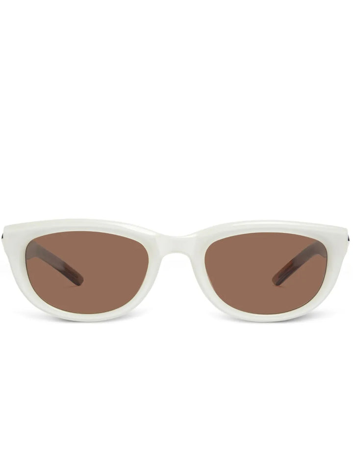 Monochrome cat-eye sunglasses