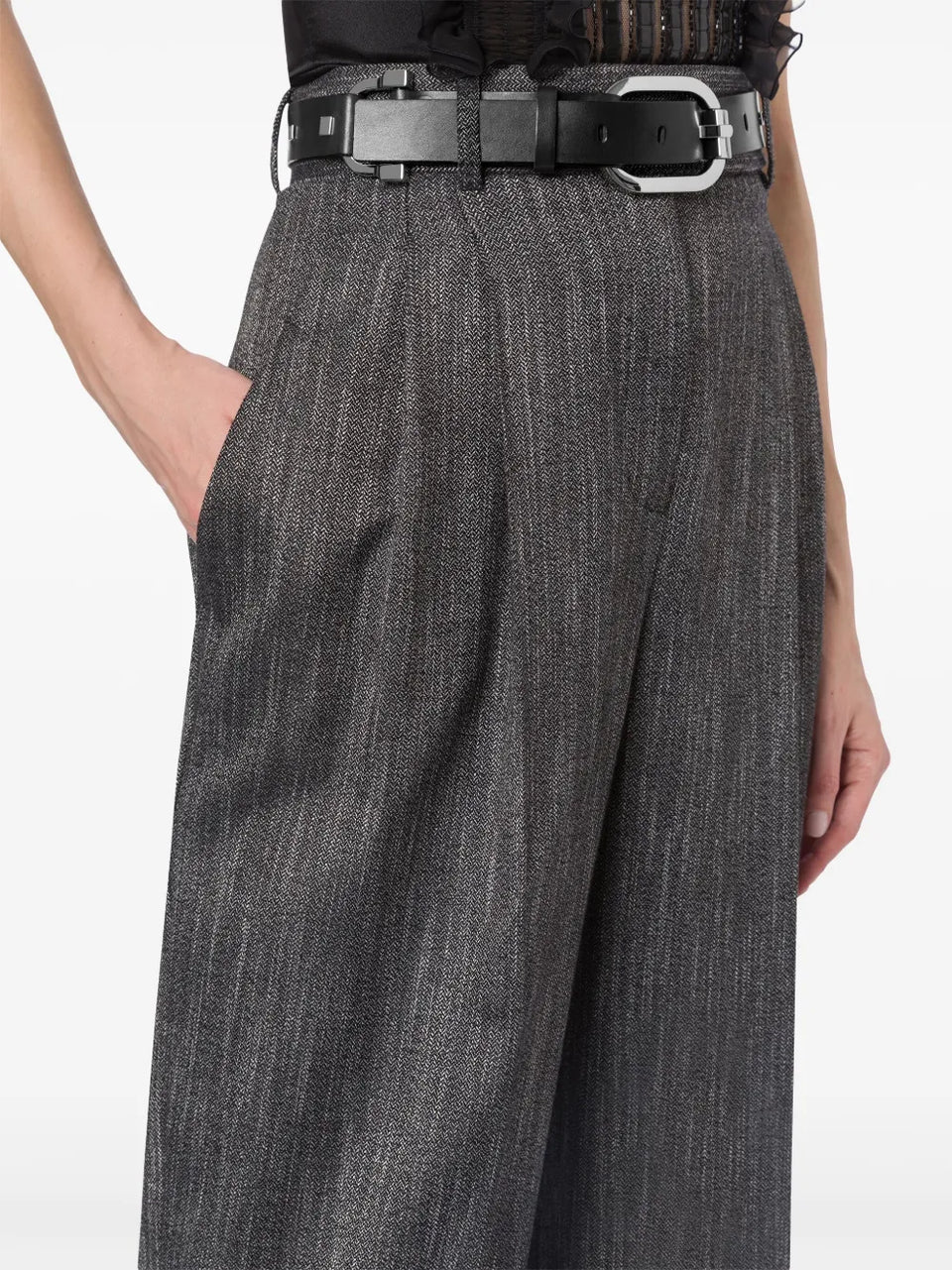 wide-leg tailored trousers