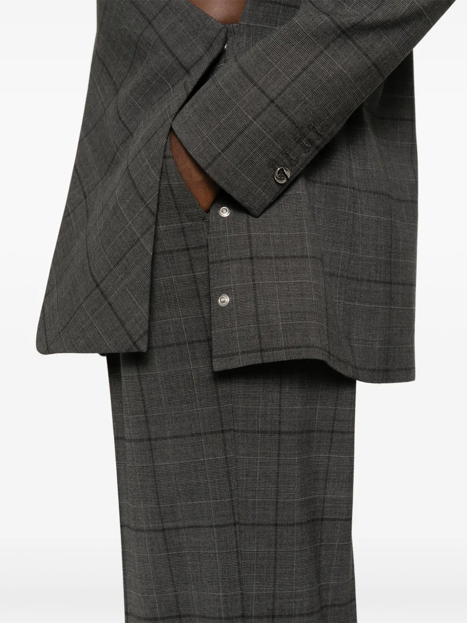 wide-leg tailored trousers