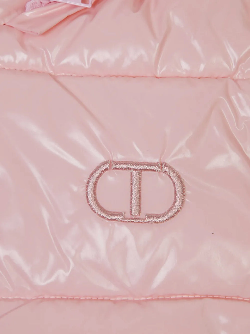 logo-embroidered puffer jacket