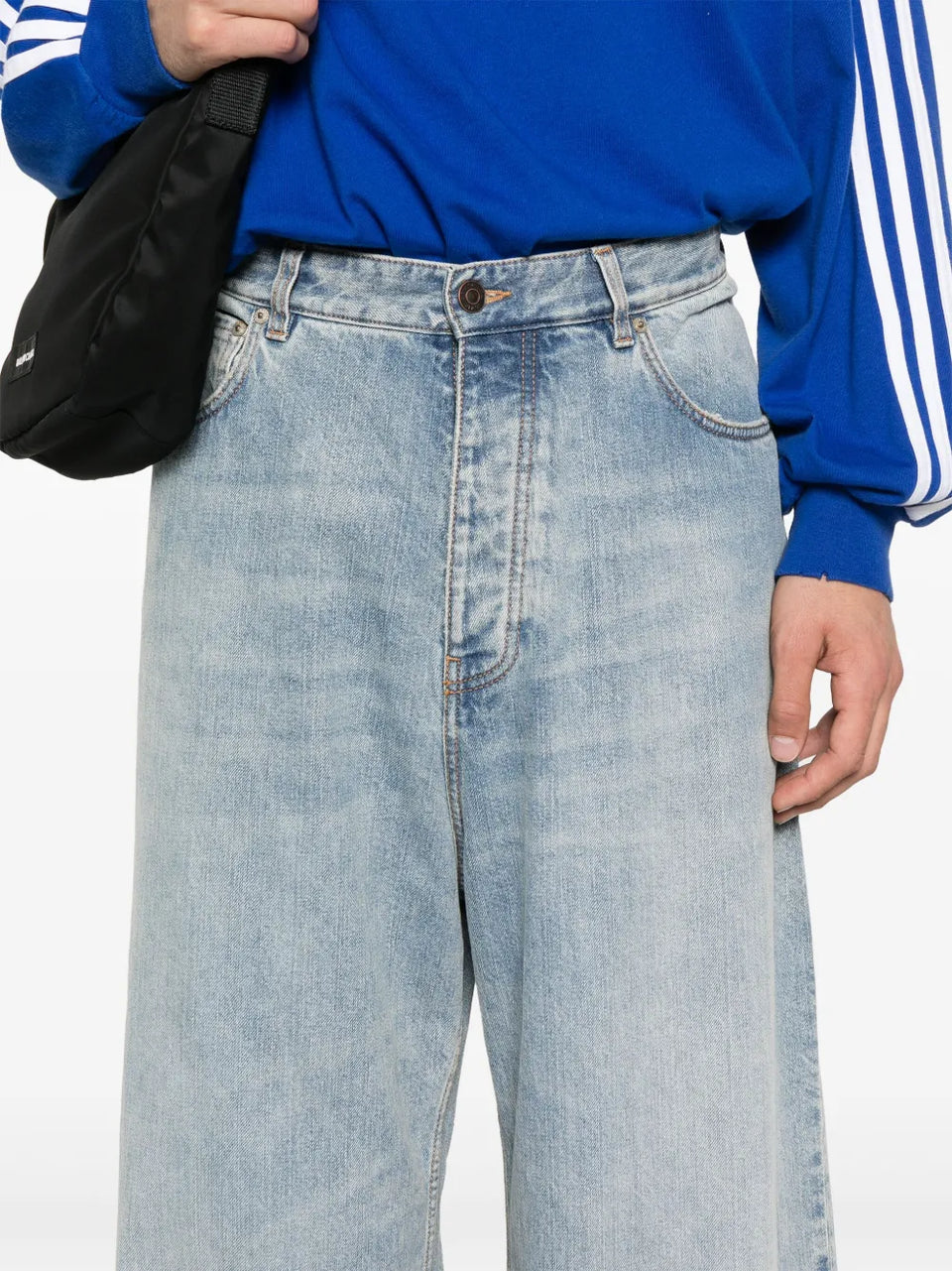 Baggy jeans